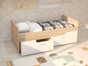 Кровать Умка дуб сонома с белыми ящиками в Надыме - nadym.magazinmebel.ru | фото
